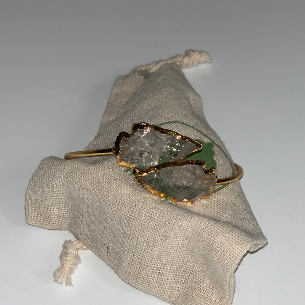 Crystal Arrow Bangle. - Picture 2 of 7